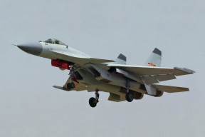 爱游戏体育APP下载-“2025世界运动会：高新体育中心举重选手冲刺新纪录，赛事高潮迭起”