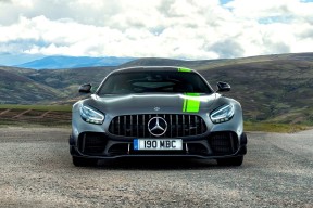 爱游戏官方-世界杯精彩集锦：瞬间、精彩、奇迹不断！，世界杯的精彩瞬间