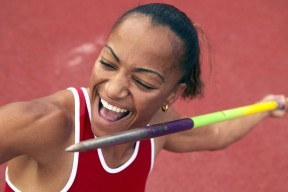 爱游戏中国官方登录入口网站-都灵通过前压迫使对手频繁失误，都灵前锋