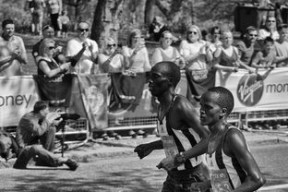 爱游戏中国官方登录入口网站-马拉松赛事组织更加规范，马拉松比赛组织