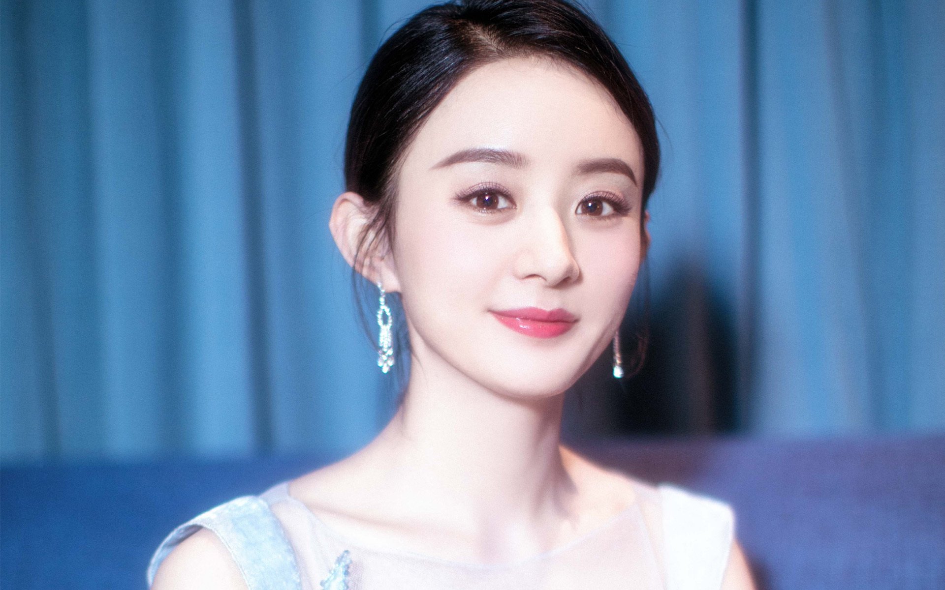 “华金·托比利亚的防守技艺与领导能力，成就美洲狮队的核心防线”