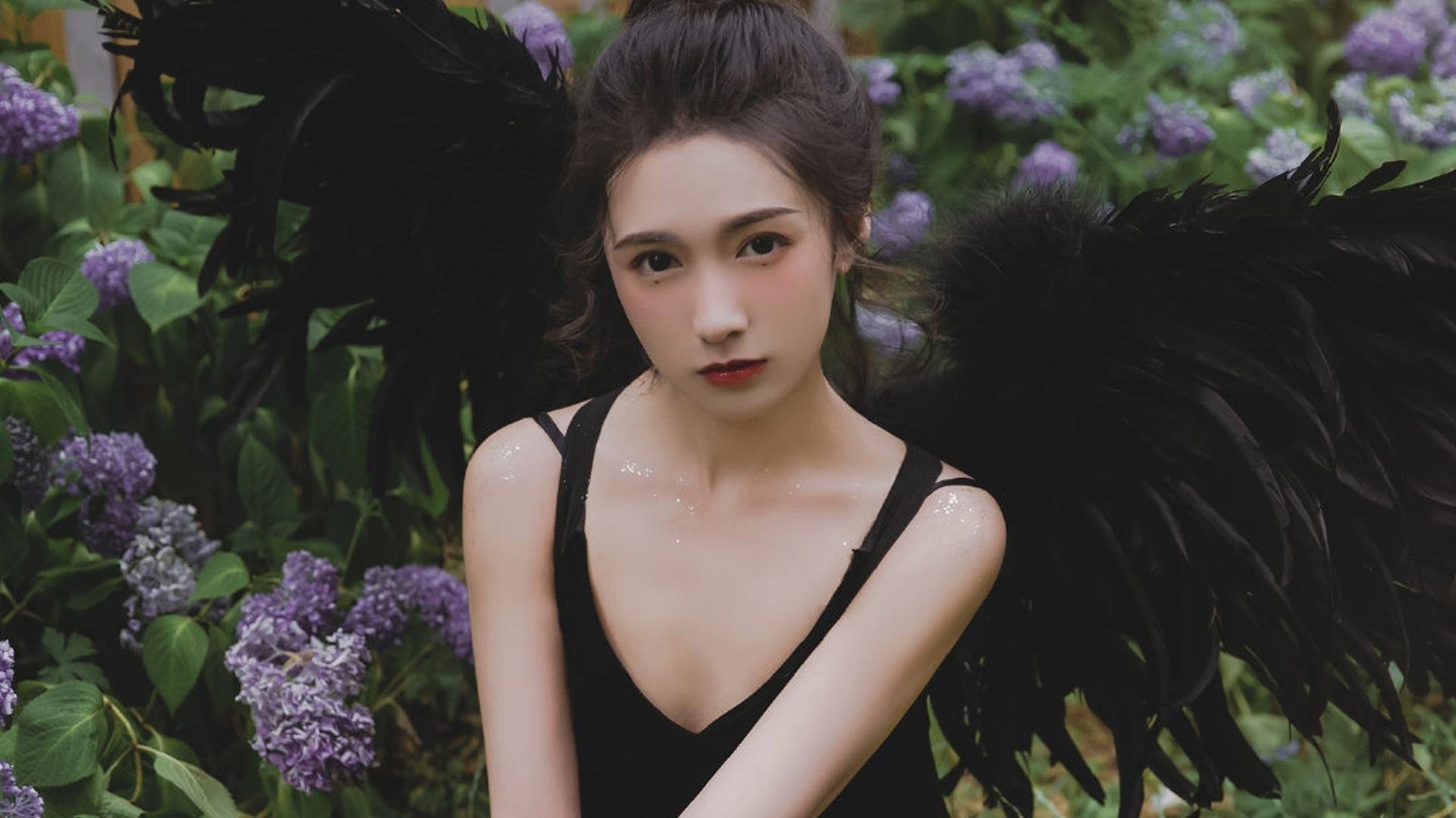 少数泳将表现稳定，突破性成果值得鼓励，少数民族百度百科